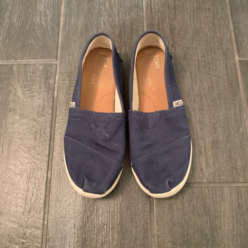 Toms canvas slip ons